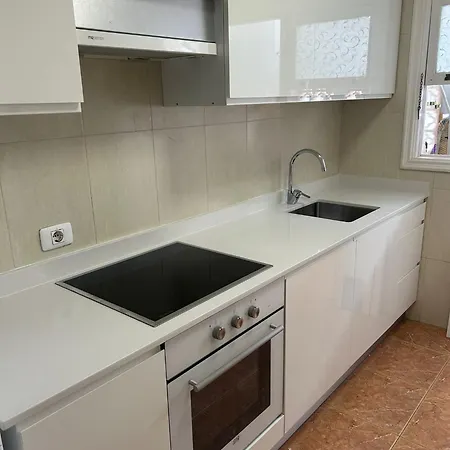 Casa Roberto Candelaria,parking,air,wifi דירה קנדלריה