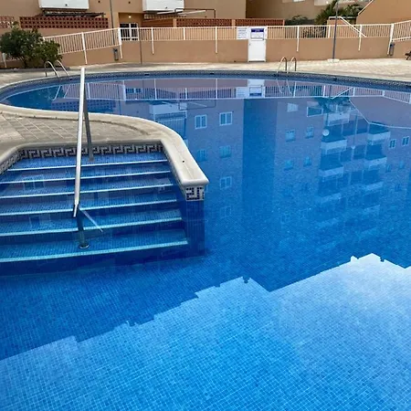 Casa Roberto Candelaria,parking,air,wifi شقة كانديلاريا